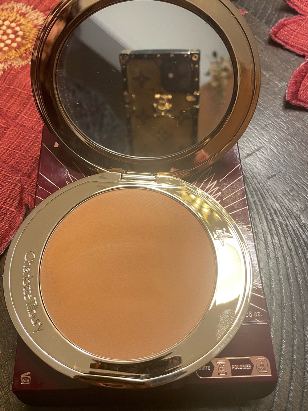 Charlotte Tilbury Radiant Matte Bronzer — Warm Honey Brown